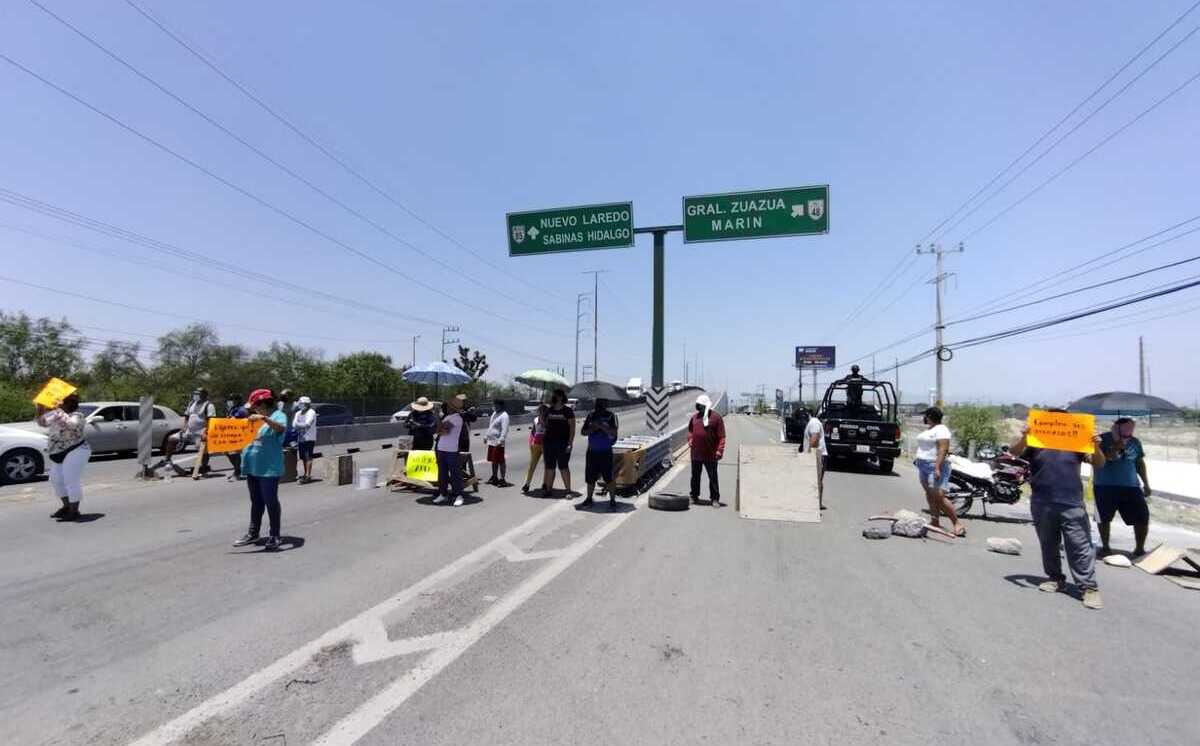 Nuevo León Bloquean La Carretera Laredo Por La Escasez De Agua En La Entidad Acento Norteño 4431